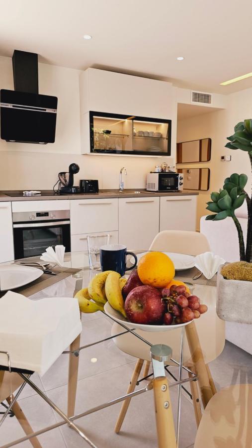 Nogalera Quintessence Apartment With Private Parking By Namaste Elite ตอร์เรโมลิโนส ภายนอก รูปภาพ