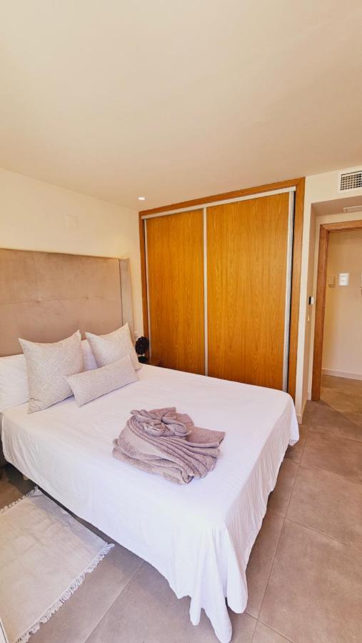 Nogalera Quintessence Apartment With Private Parking By Namaste Elite ตอร์เรโมลิโนส ภายนอก รูปภาพ