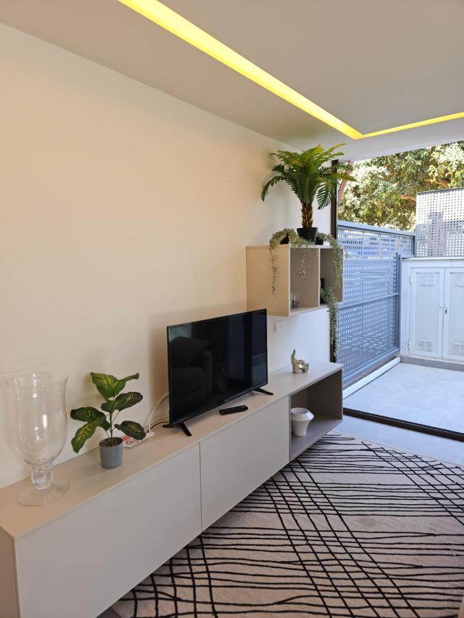 Nogalera Quintessence Apartment With Private Parking By Namaste Elite ตอร์เรโมลิโนส ภายนอก รูปภาพ