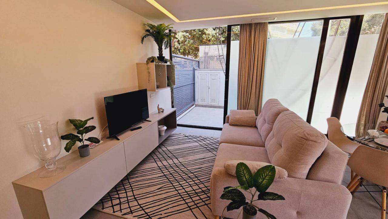 Nogalera Quintessence Apartment With Private Parking By Namaste Elite ตอร์เรโมลิโนส ภายนอก รูปภาพ