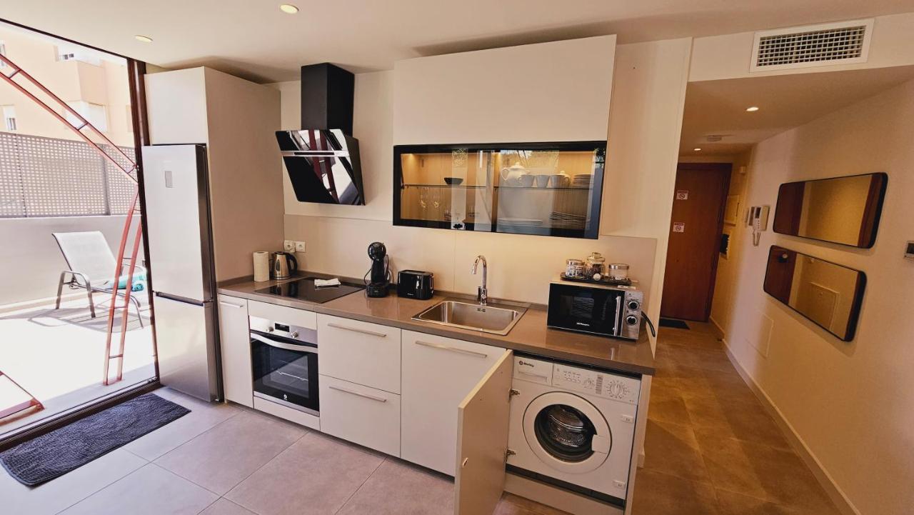 Nogalera Quintessence Apartment With Private Parking By Namaste Elite ตอร์เรโมลิโนส ภายนอก รูปภาพ